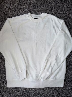 NWOT White Crewneck Sweatshirt
